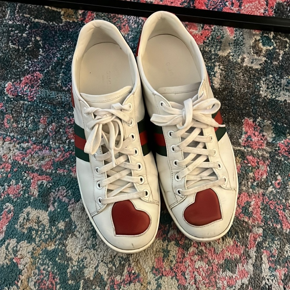 Gucci heart shoes